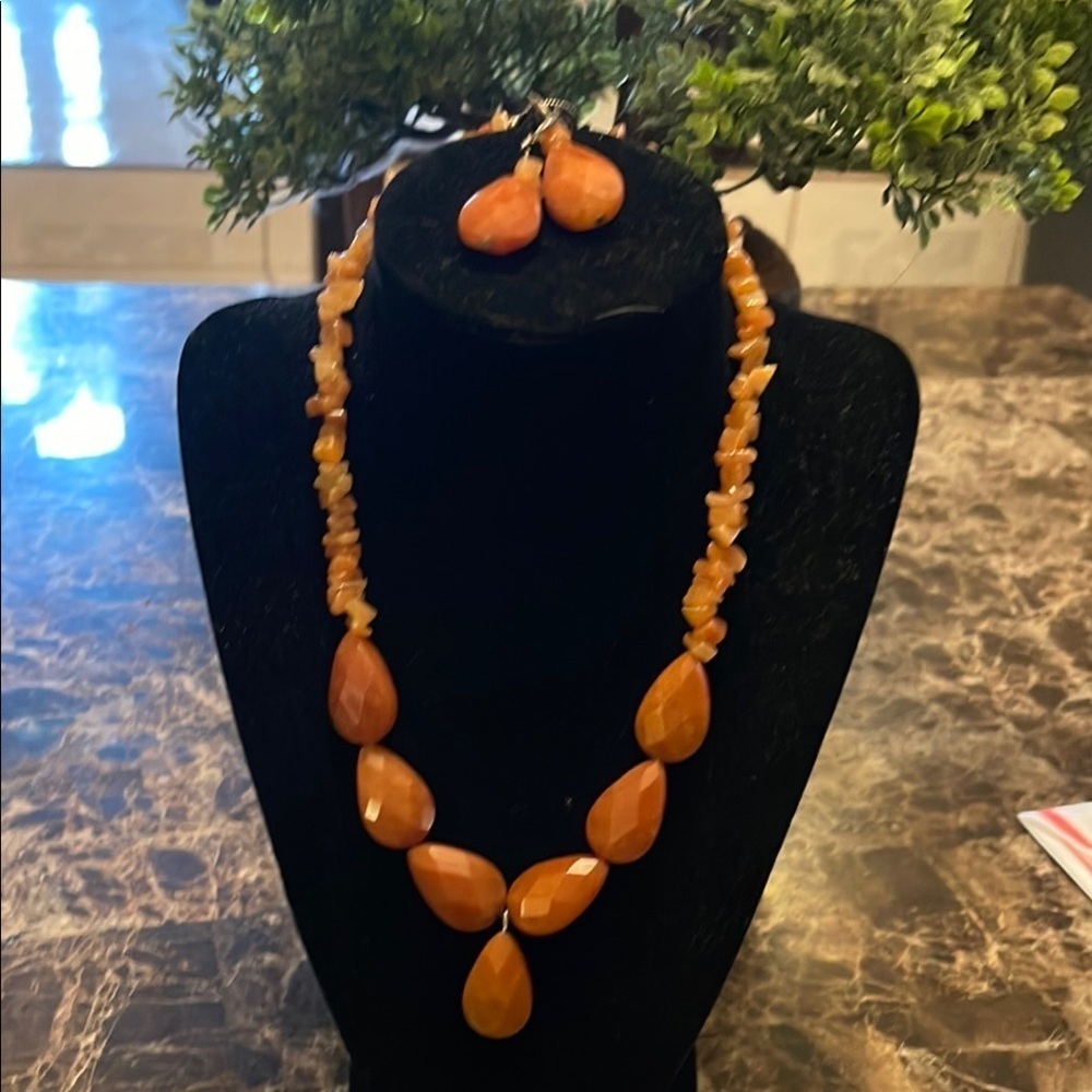 Orange Amber Bead Necklace with Teardrop Design